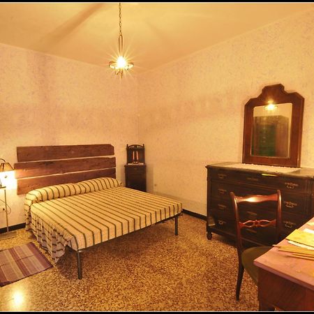 B&B Au Caruggiu Ceriale Rom bilde