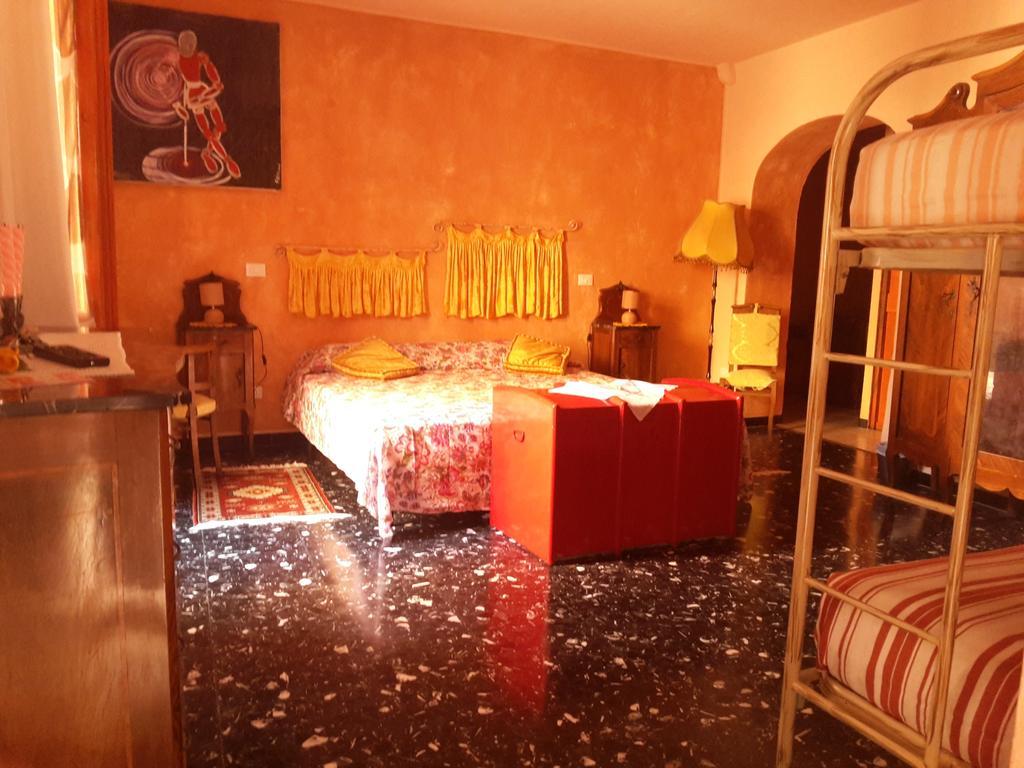 B&B Au Caruggiu Ceriale Rom bilde