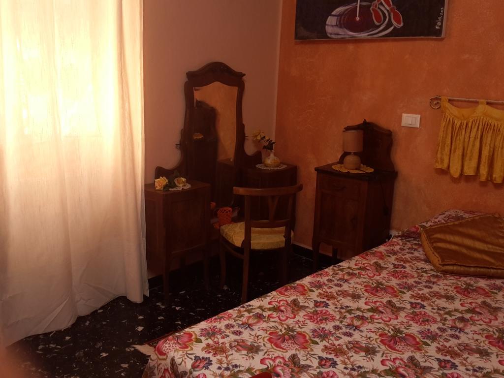 B&B Au Caruggiu Ceriale Rom bilde